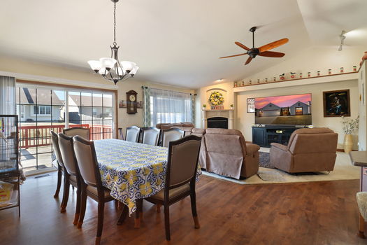 12-web-or-mls-6430 92nd Ave, Kenosha, WI - 14