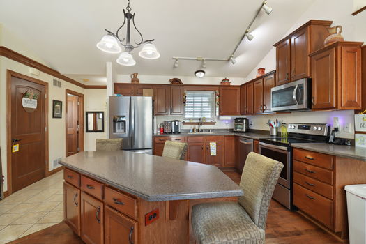 9-web-or-mls-6430 92nd Ave, Kenosha, WI - 08