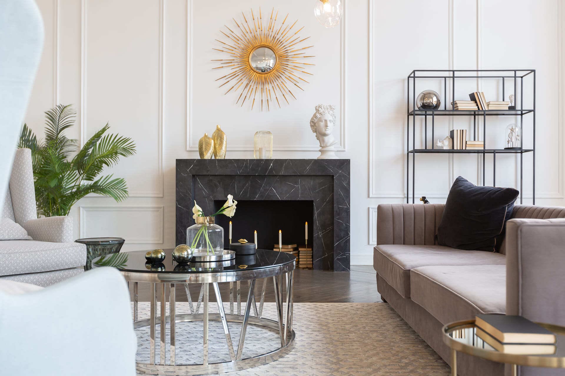 sun-clock-above-fireplace-modern-living-room