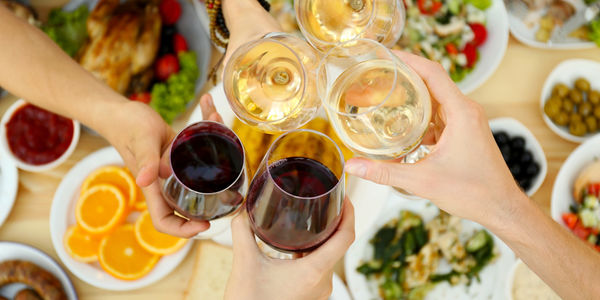 Fall Wine and Food Tips for Outdoor Entertaining