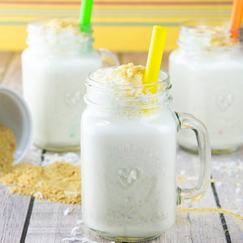 How to Make a Coconut Cream Pie Milkshake