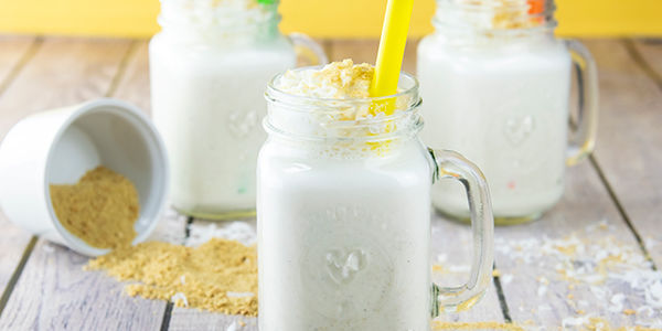 How to Make a Coconut Cream Pie Milkshake