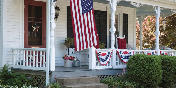 How to display the U.S. flag with respect &hellip;