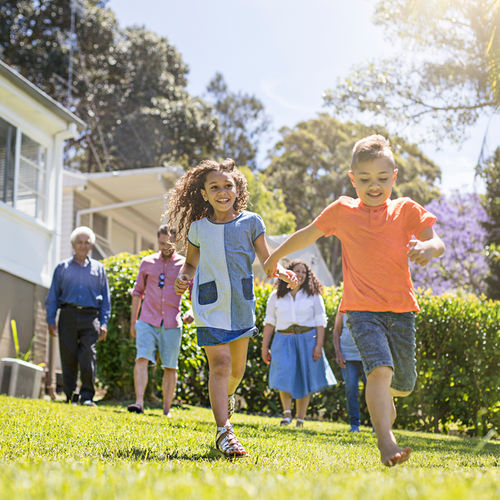 How Close Is Too Close When It Comes to Living Near Your Family?