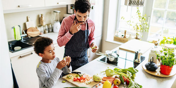 Benefits to creating tasty meals with your family