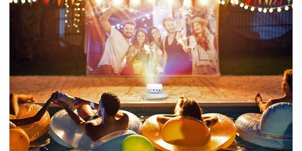 Tips to create the ultimate backyard movie night