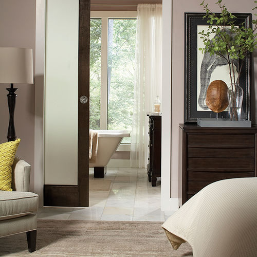 How to Bring More Space into Bathrooms