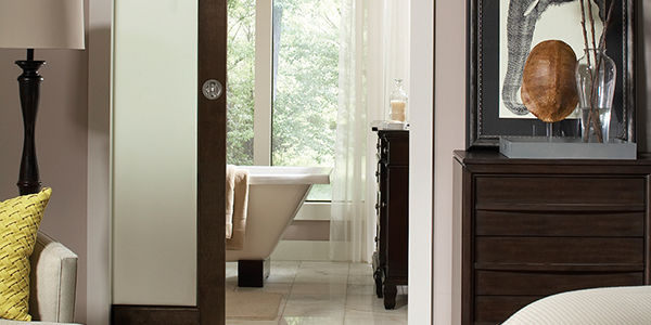 How to Bring More Space into Bathrooms