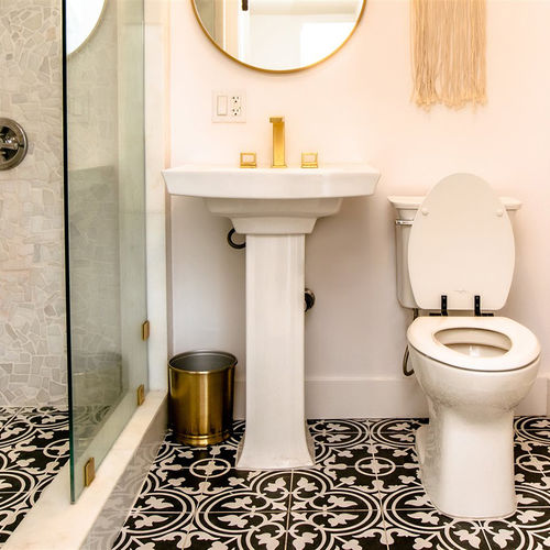 5 Quick DIY Bathroom Updates that Make a Big Difference