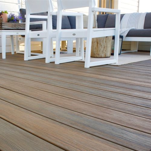 3 tips to turn your deck into a modern farmhouse-inspired outdoor retreat