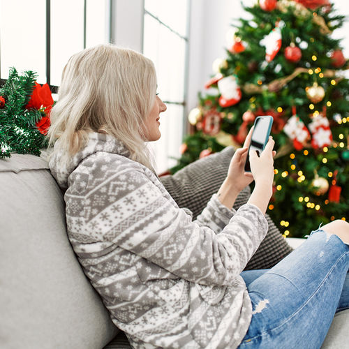 Texting Your Season’s Greetings and Gratitude this Holiday Season