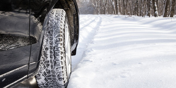 Driving in a Winter Wonderland: 5 Safety Tips