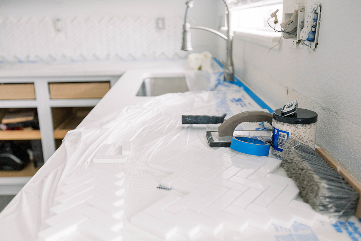 materials-to-install-white-tile-as-backsplash-in-a-2022-01-14-23-28-52-utc
