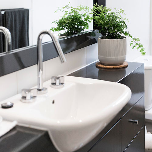 Tricks to Make Your Bathroom Appear Larger