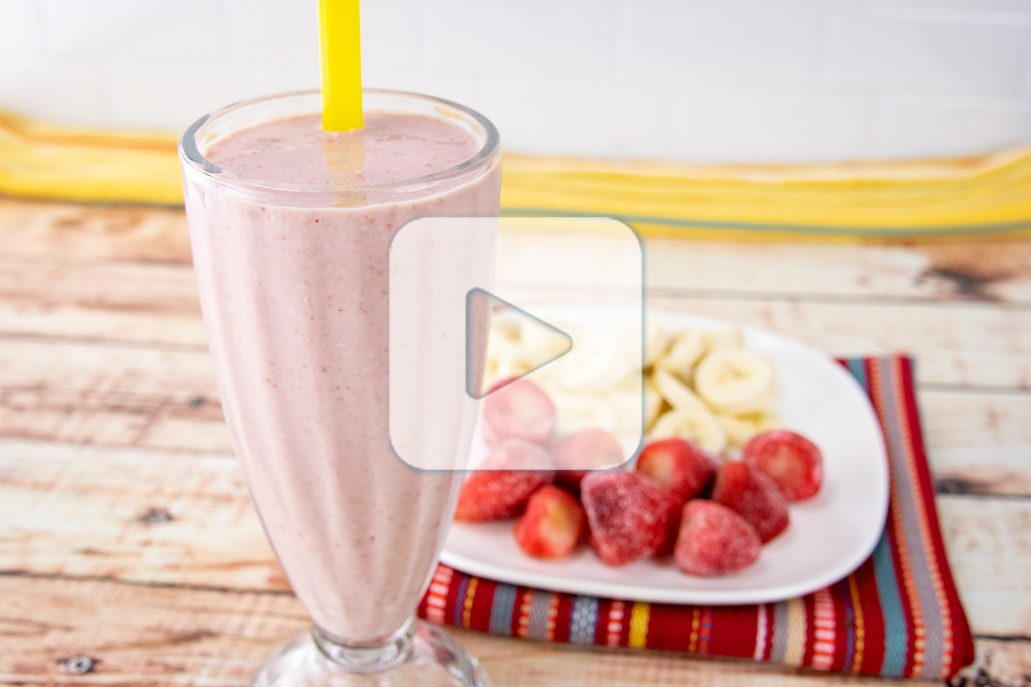 video 16809_VID_Strawberry Oatmeal Smoothie