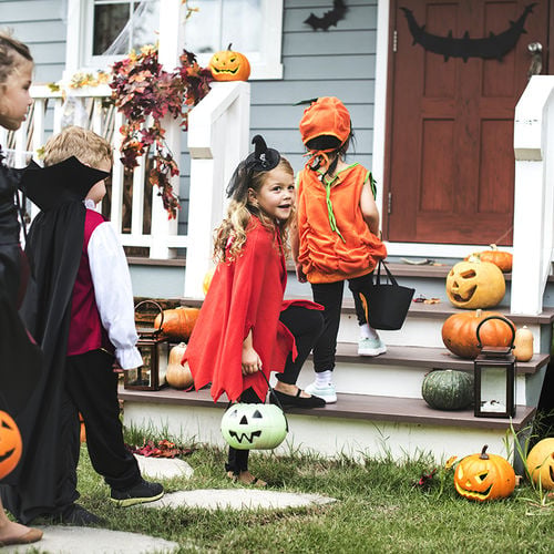 Trick-or-Treating Safety Tips for Kids and Parents
