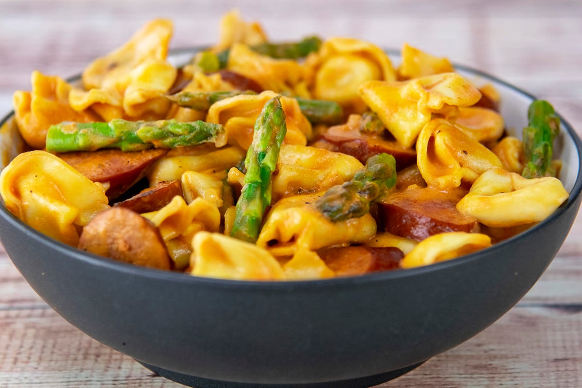 16948_VID_Creamy Tomato Smoked Sausage and Asparagus Tortellini