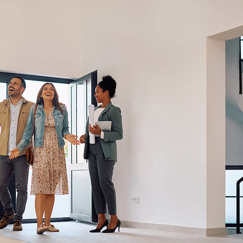 Help Buyers Fall in Love with Your Home: Tips for Successful Autumn Showings