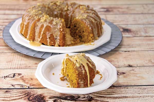 17207-pumpkin-spice-cake-detail-image-embed1