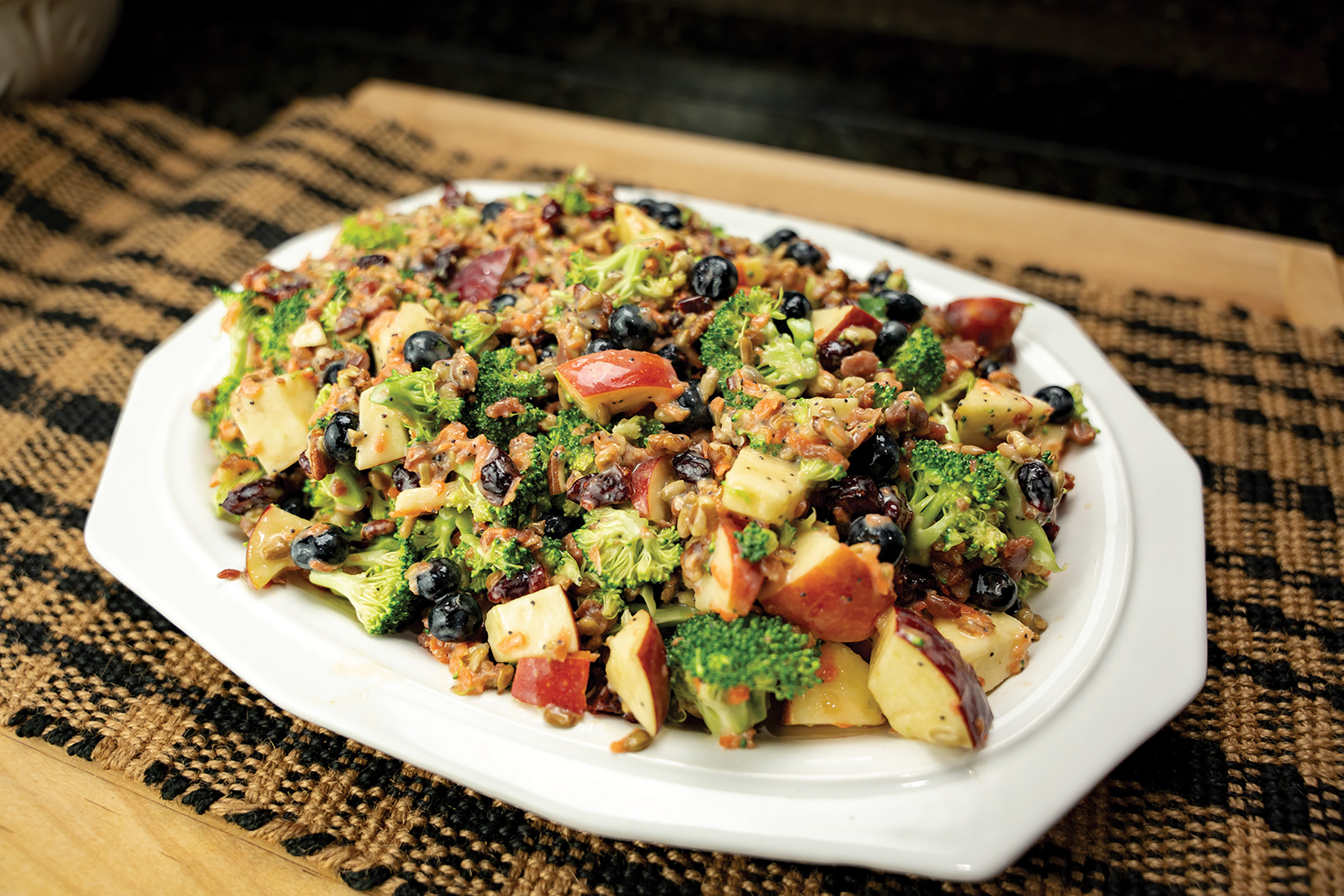 17436_VID_Broccoli Salad