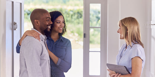 Summer Home Tours: 5 Smart Tips for Homebuyers!