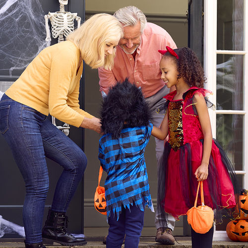 Knock-Knock... Who's There? The Origin of St. Louis's Trick-or-Treat Joke Tradition!