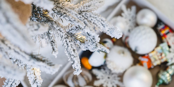 Deck the Halls (Strategically!): Holiday Decorating Tips for &hellip;