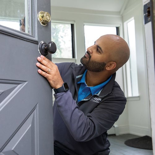 What Professional Locksmiths Say Homeowners Get Wrong About Security