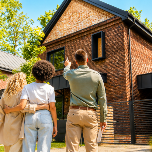 Beyond the Curb Appeal: What to Look For When House Hunting This Summer
