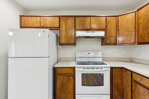 11-286 Strawberry Dr - 011