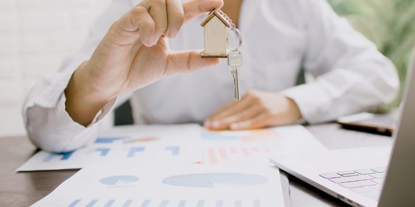 What Overpricing Your Charleston Home Really Costs in &hellip;