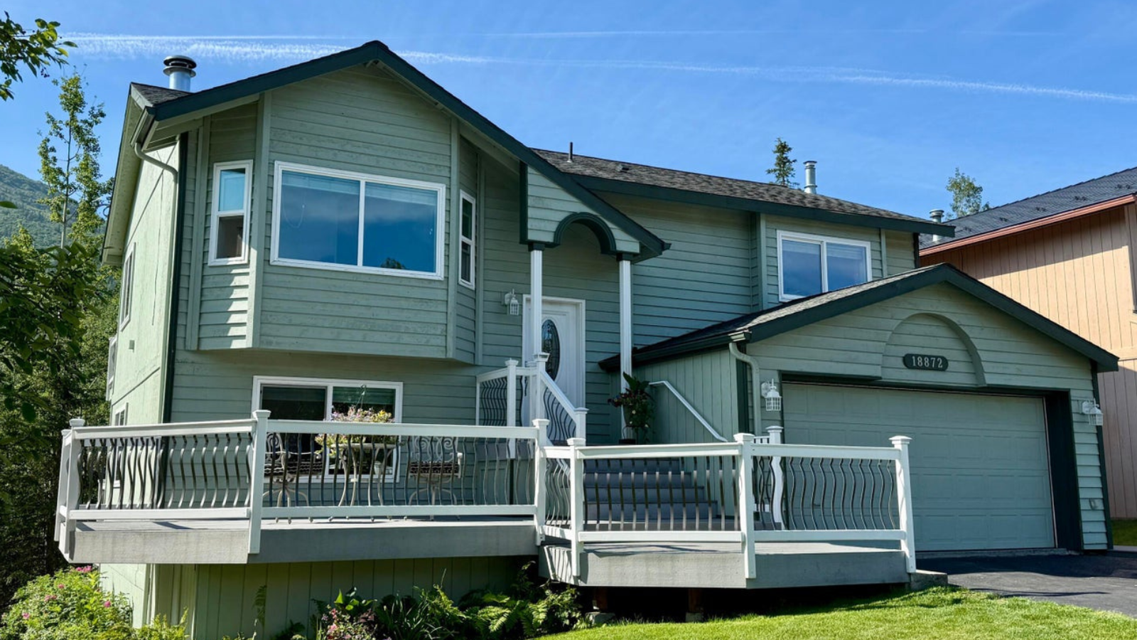 Eagle River Alaska home near $500,000 with mountain views and more space outside central Anchorage