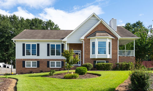 Under Contract in Pelham: 4 Bedroom Home w…