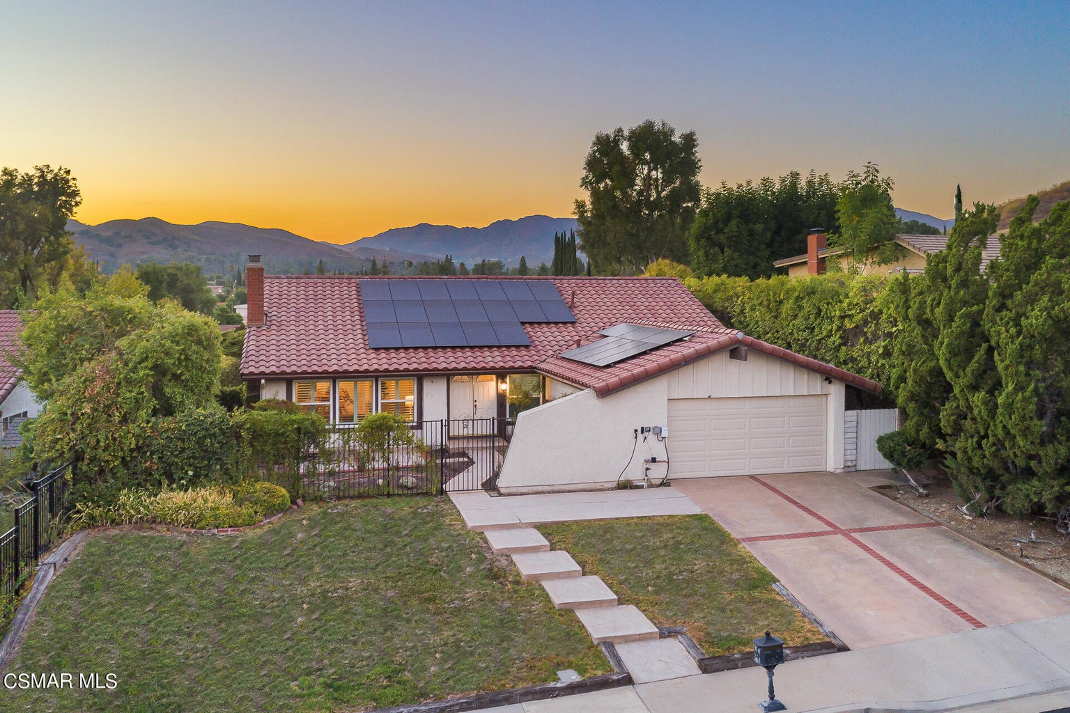 28909 Hollowbrook Avenue, Agoura Hills