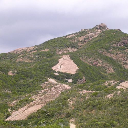 Santa Monica Mountains Trails: Waterfalls, Peaks and Movie Ruins from Malibu to the Conejo Valley