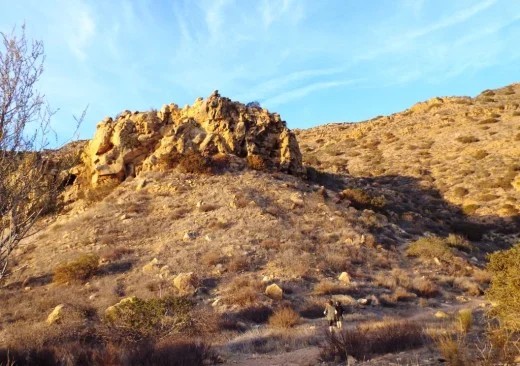 Rock formations at China Flat above Oak Park on the way to Simi Peak