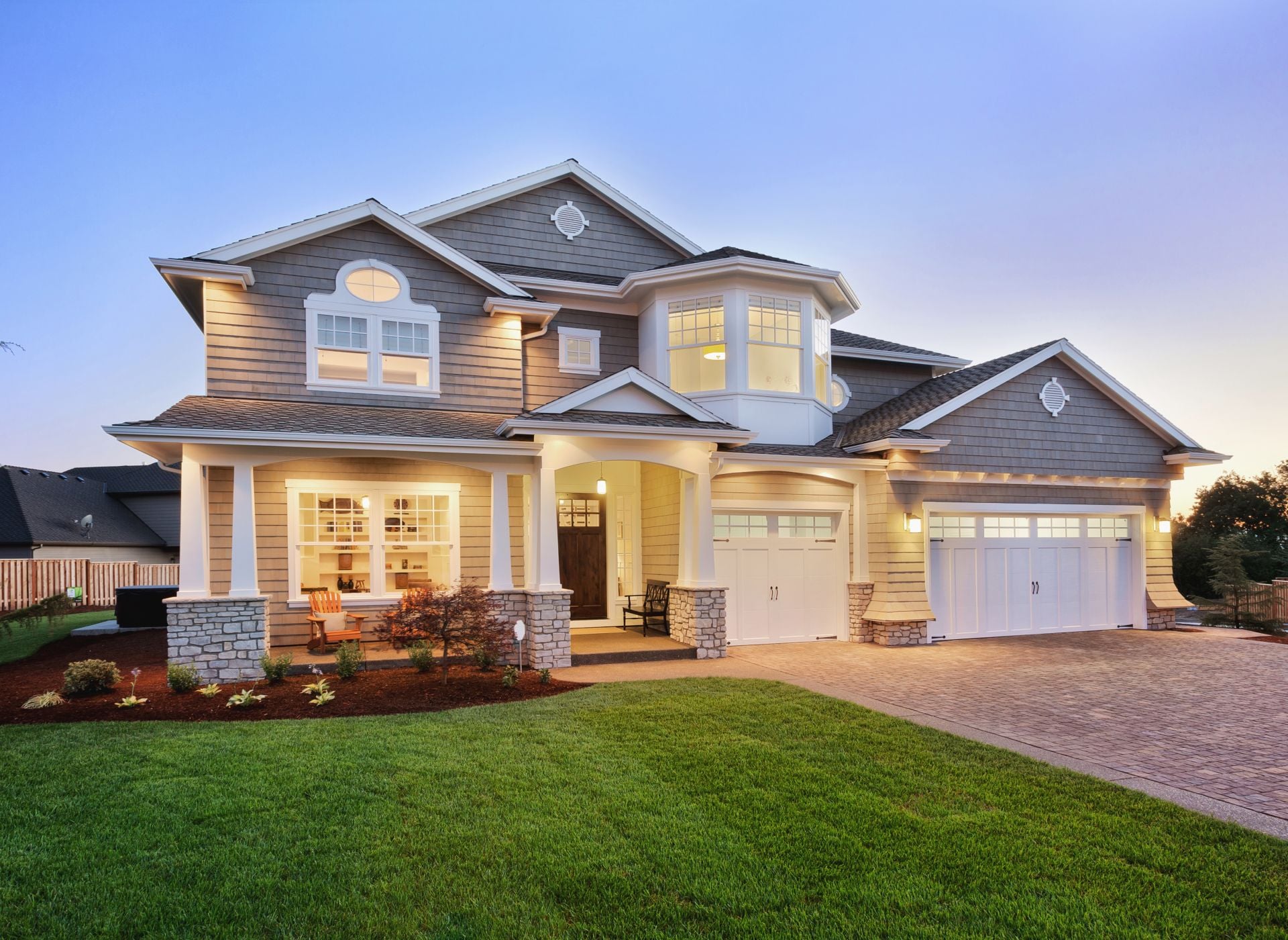 Beautiful Home Exterior (1)