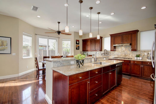 7004 Boa Nova Dr Elk Grove CA-large-023-029-023-1500x1000-72dpi