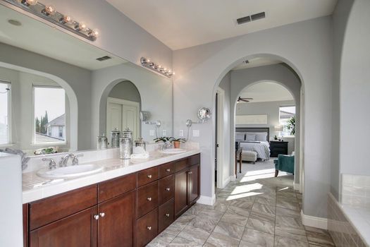 7004 Boa Nova Dr Elk Grove CA-large-037-005-037-1500x1000-72dpi