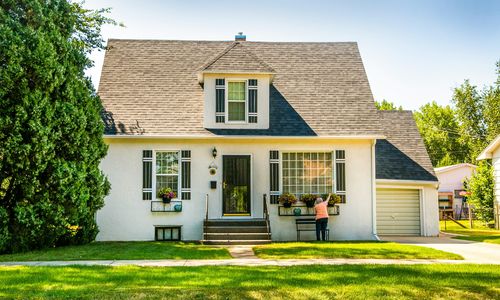 How to Talk to Your Parents About Downsizing