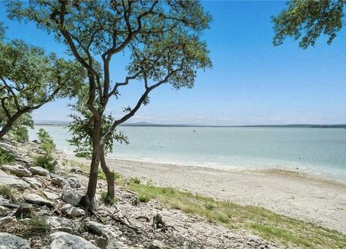 Beautiful Canyon Lake