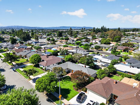 44-web-or-mls-43- 227 N Larkin Dr