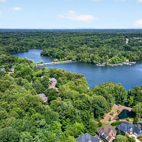 Living in Lake Jeanette