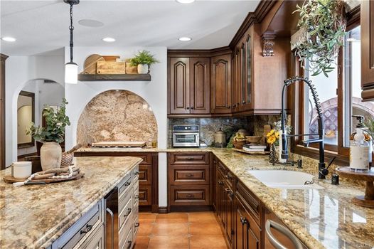 1185 Village Drive (23)