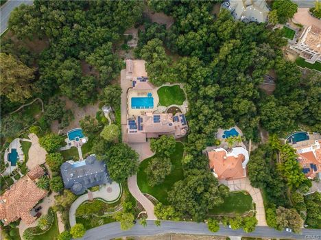 1185 Village Drive (4)
