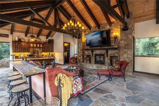 1185 Village Drive (63)