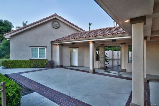 16140 Greens Court (50)