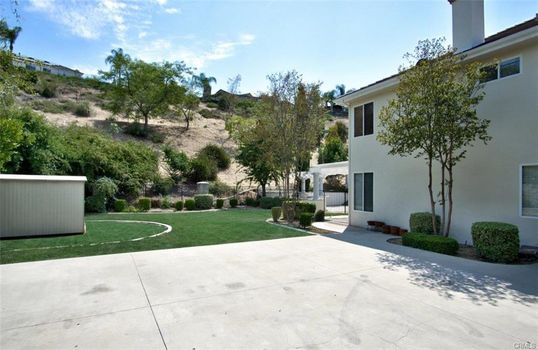 3021 Street Of The Chimes (45)