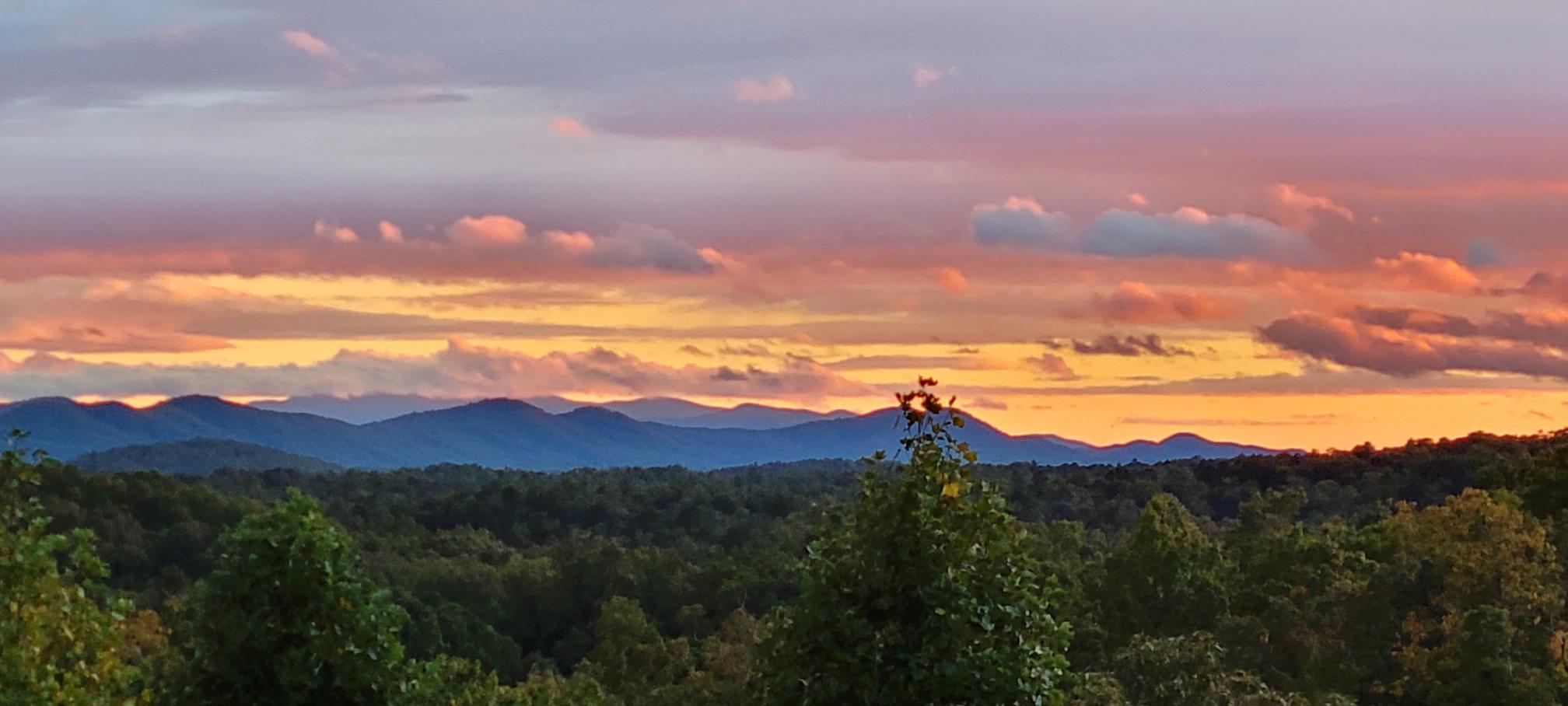 Four Seasons of Mountain Living - Murphy NC