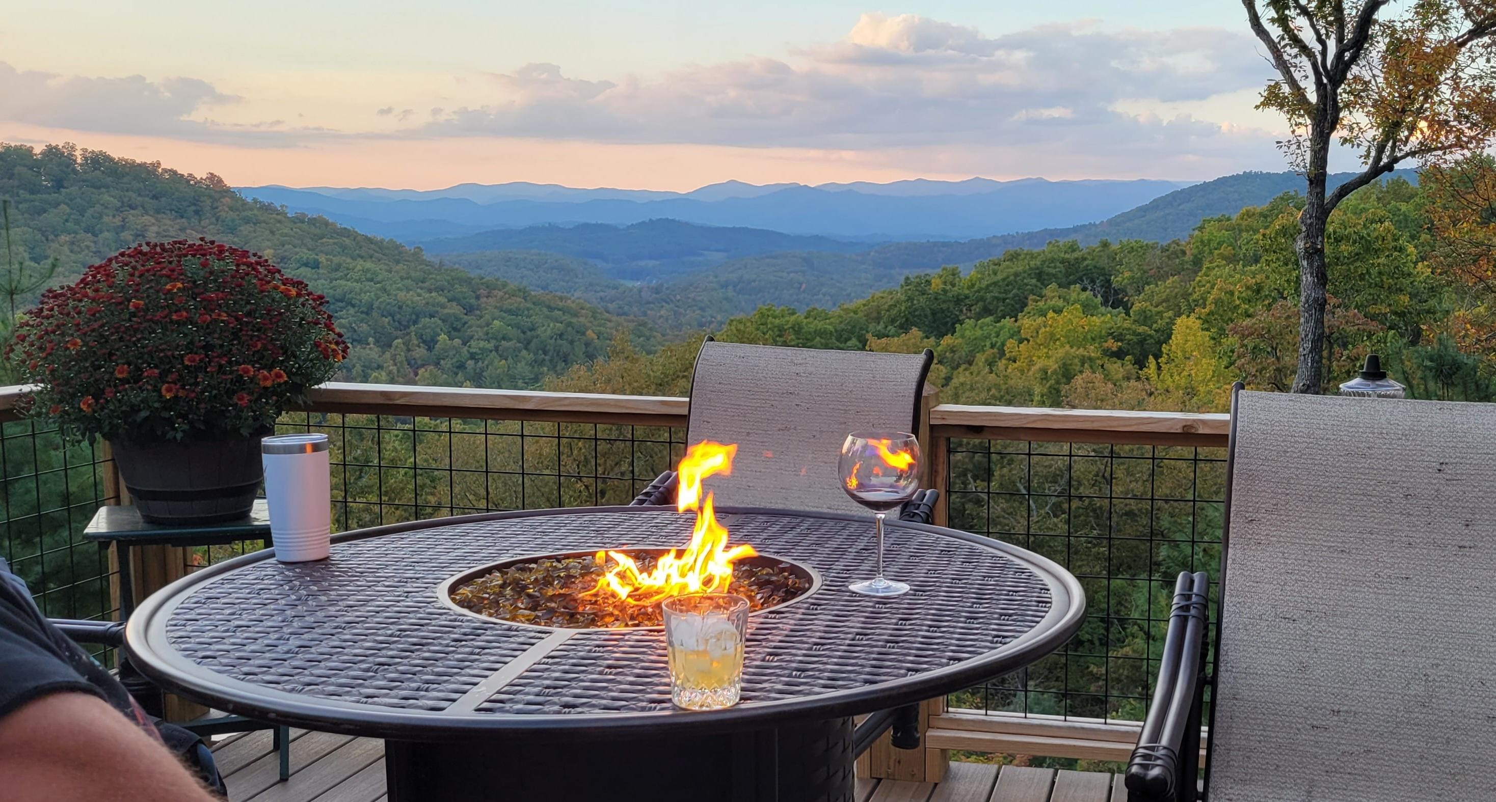 Brasstown, NC